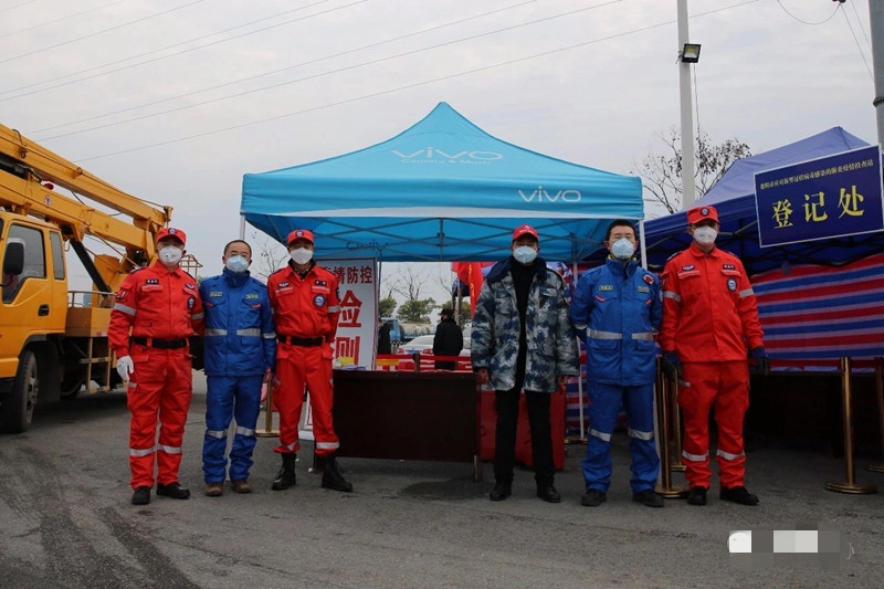 輪值志愿者(左起第三 李強)_副本 輪值志愿者(左起第三 李強)_副本
